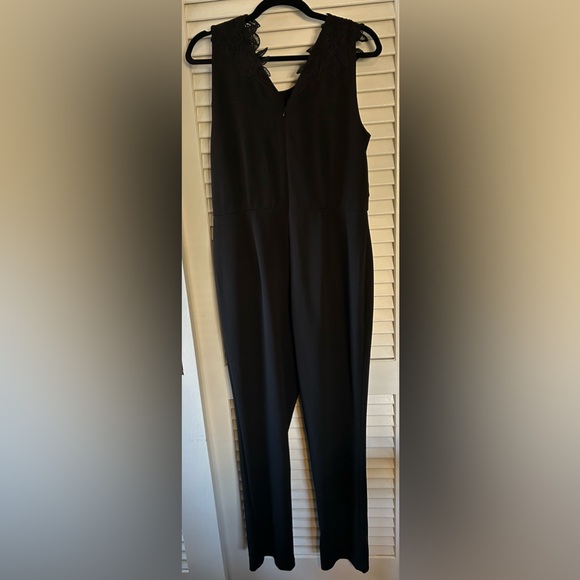 Like New APT.9 Black Jumpsuit with flower appliqué - Picture 6 of 12